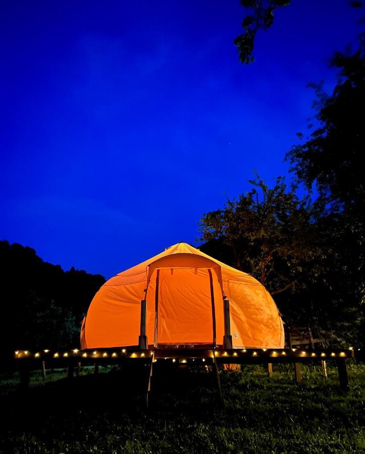 בראן Flore'S Garden Glamping מראה חיצוני תמונה